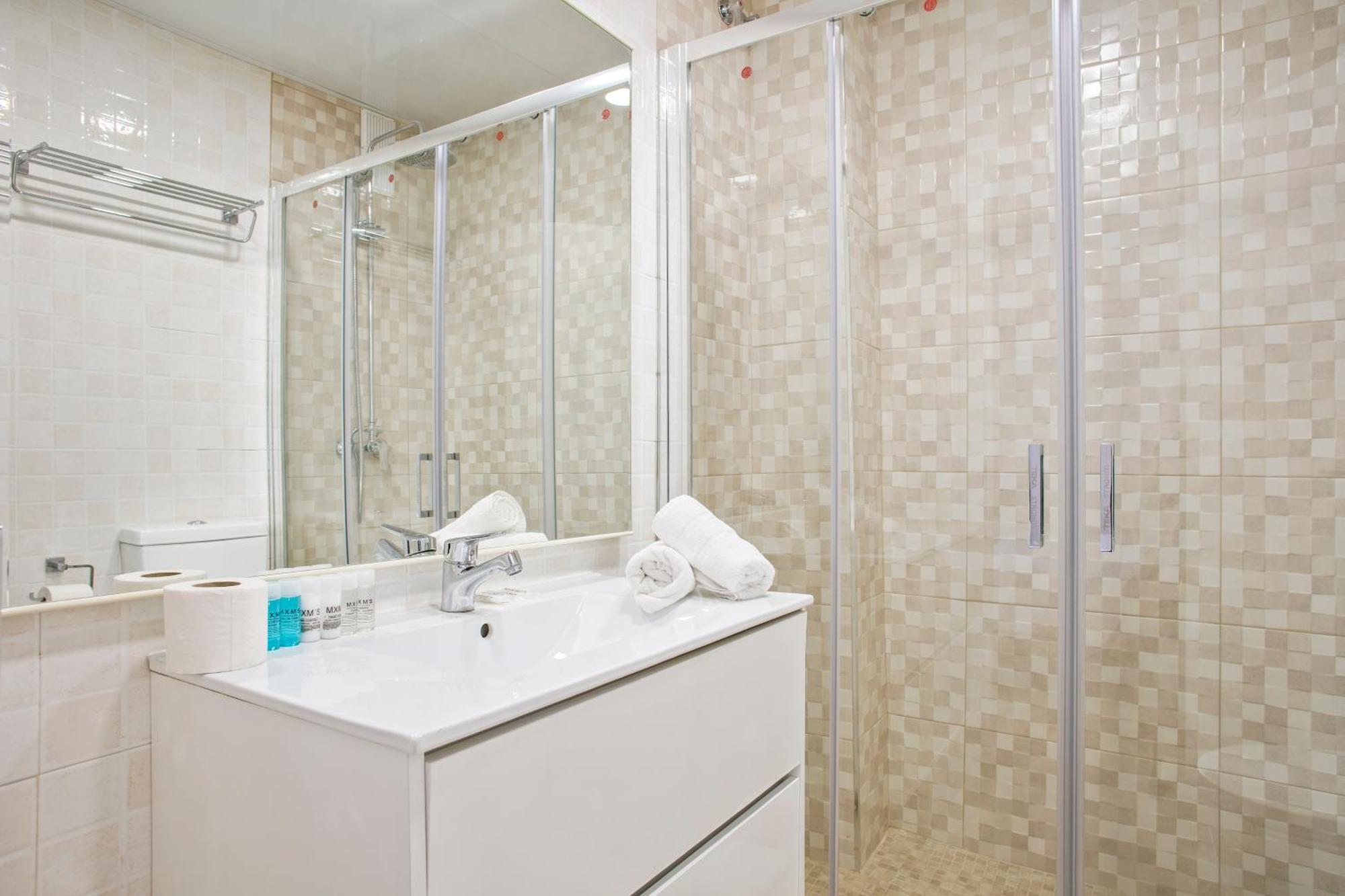Anton'S Downtown Apartment Barcelona Bagian luar foto